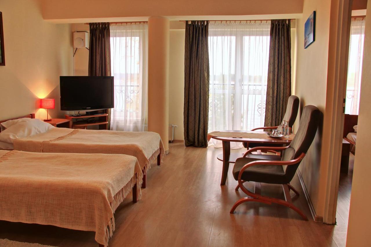 Apartamenty & Restauracja Janus Elk Ngoại thất bức ảnh